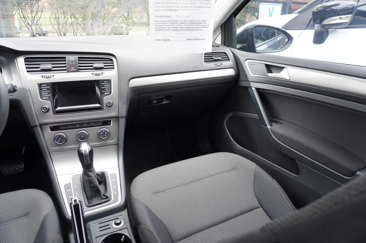 VOLKSWAGEN GOLF TRENDLINE 1600CC 2016