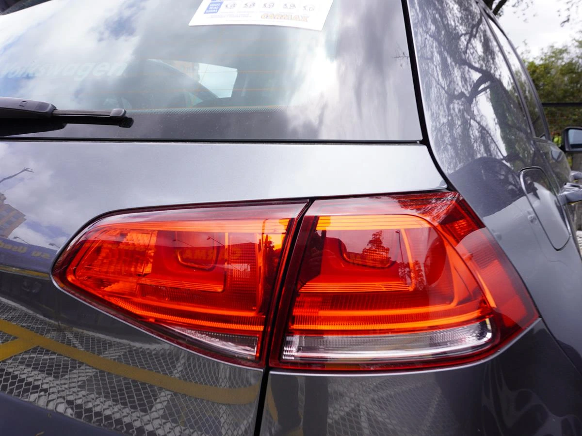 VOLKSWAGEN GOLF TRENDLINE 1600CC 2016