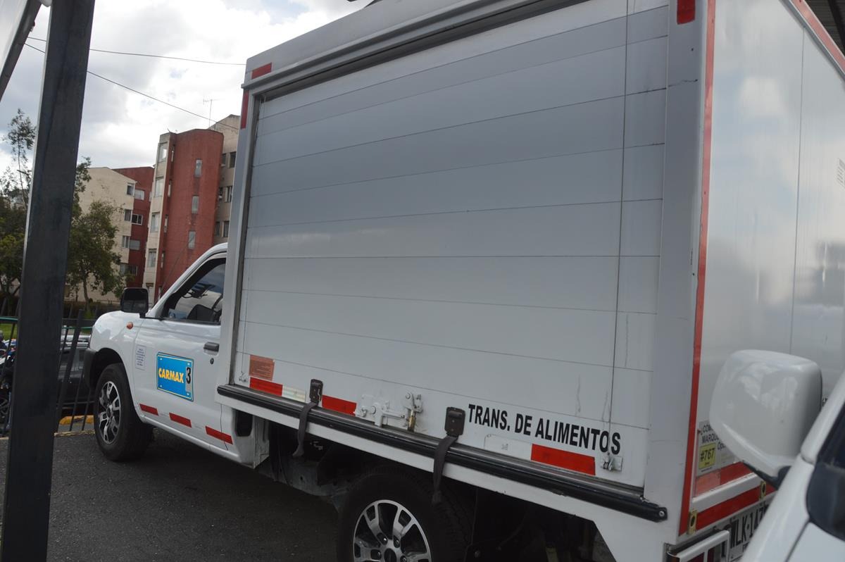 NISSAN NP300 FRONTIER 2.4L MT 4X2 2015