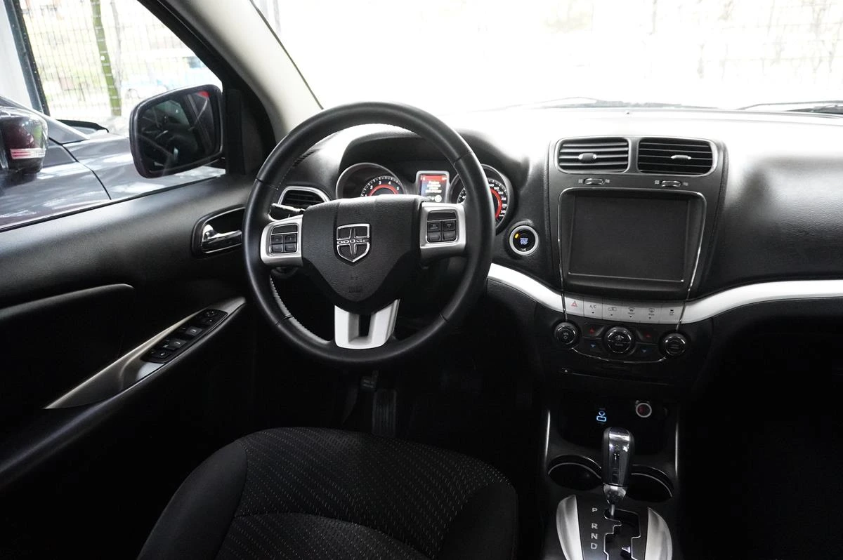 DODGE JOURNEY SE 2400CC 4×2 2017