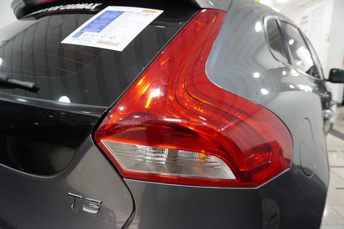 VOLVO V40 T3 DRIVE-E SPORT 2018