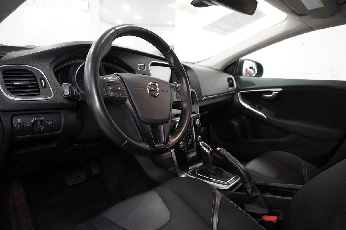 VOLVO V40 T3 DRIVE-E SPORT 2018