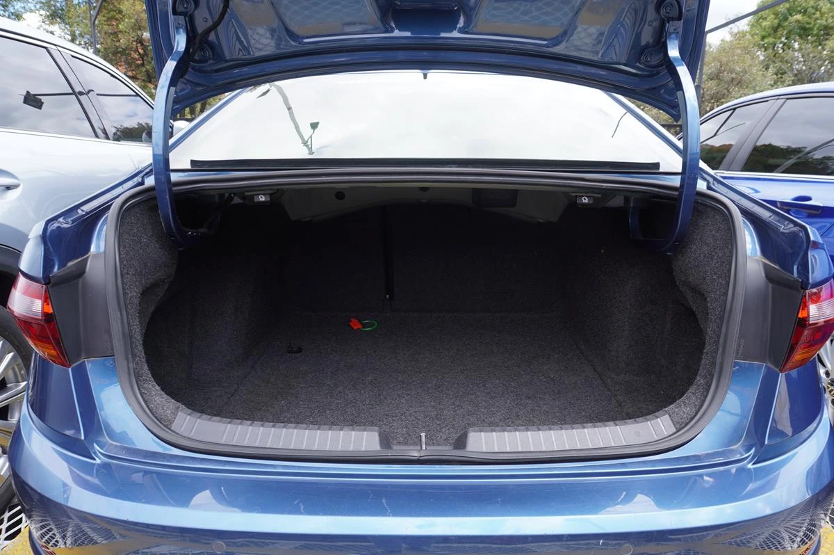 VOLKSWAGEN JETTA TSI SPORTLINE 1400CC 2019