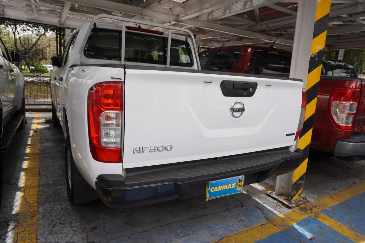 NISSAN NP300 FRONTIER 2500CC 4X2 ABS 2020