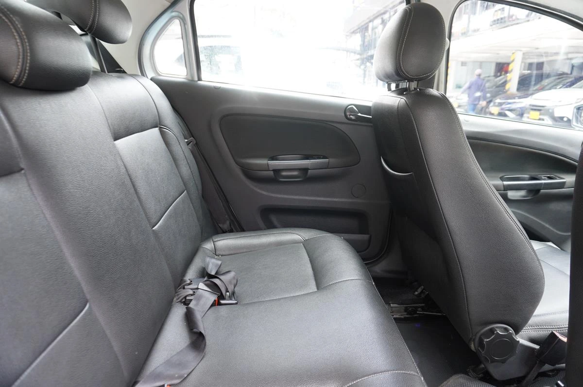 VOLKSWAGEN VOYAGE COMFORTLINE 1600CC ABS 2020
