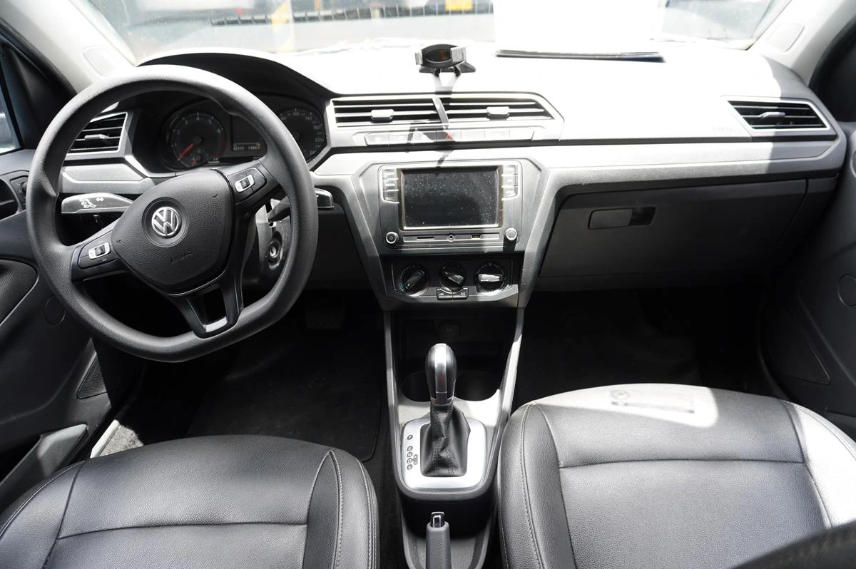 VOLKSWAGEN VOYAGE COMFORTLINE 1600CC ABS 2020