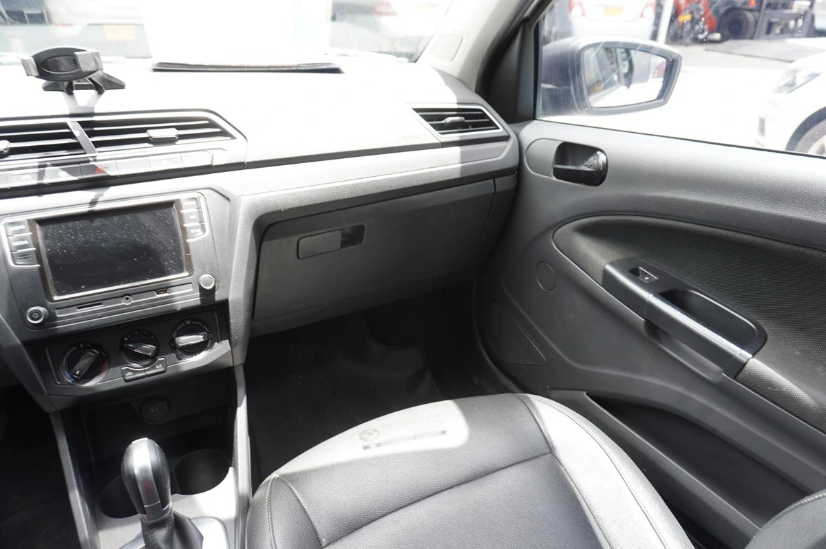 VOLKSWAGEN VOYAGE COMFORTLINE 1600CC ABS 2020