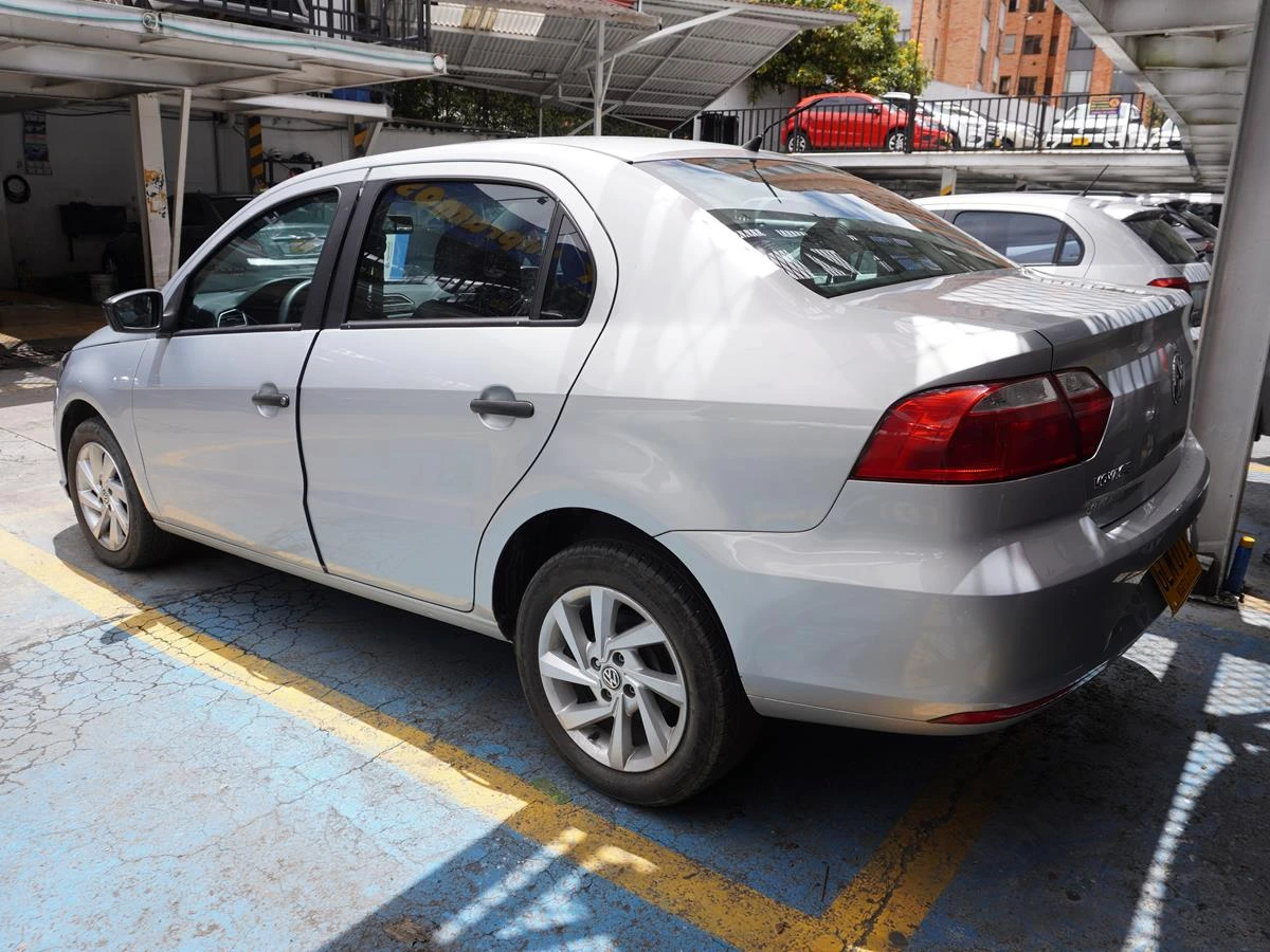 VOLKSWAGEN VOYAGE COMFORTLINE 1600CC ABS 2020