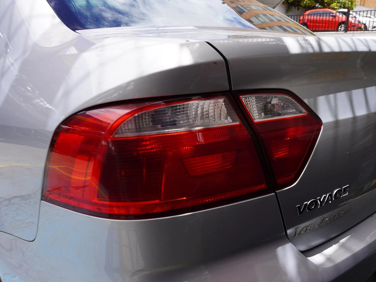 VOLKSWAGEN VOYAGE COMFORTLINE 1600CC ABS 2020