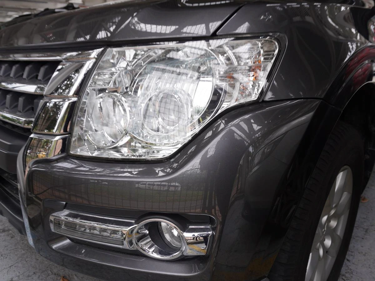 MITSUBISHI MONTERO HARD 2019