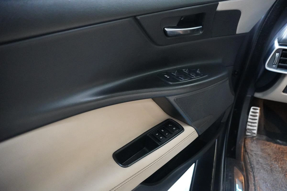 JAGUAR XE 2.0 I4 R SPORT 2000CC 2019