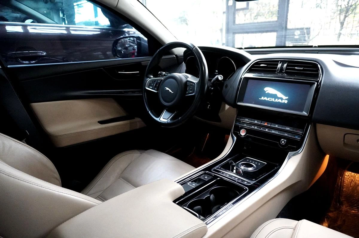 JAGUAR XE 2.0 I4 R SPORT 2000CC 2019