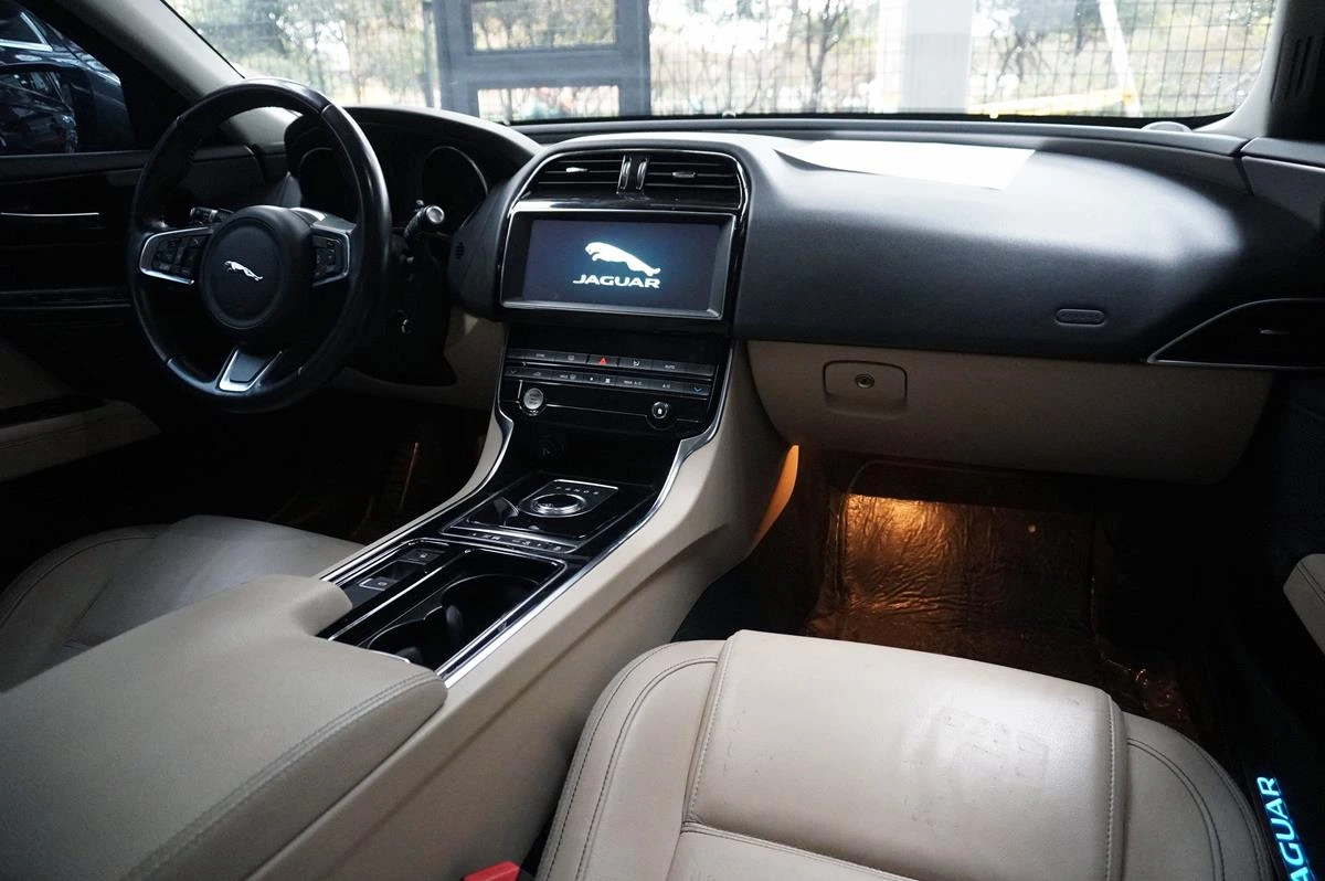JAGUAR XE 2.0 I4 R SPORT 2000CC 2019