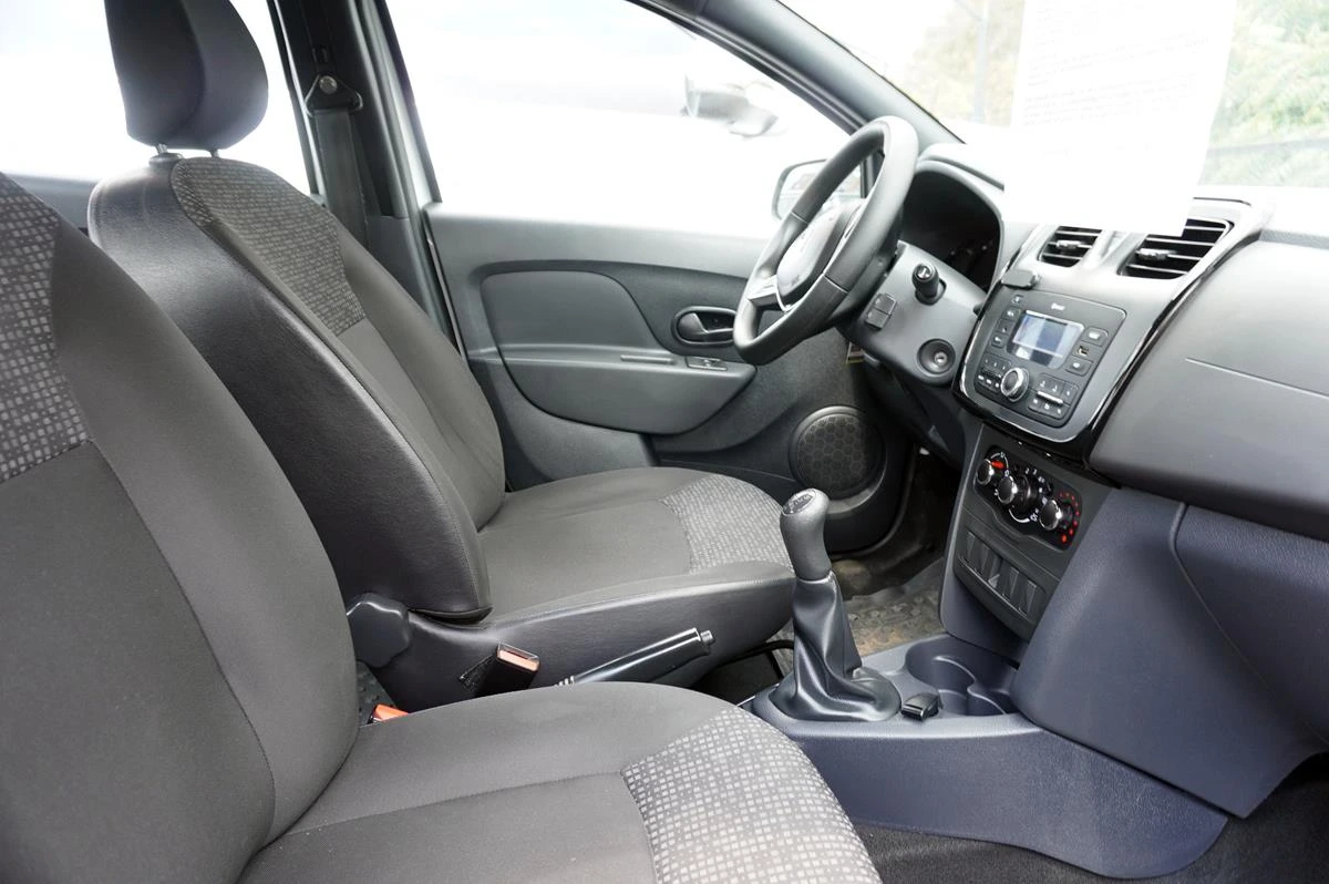 RENAULT LOGAN LIFE 1600CC ABS 2021