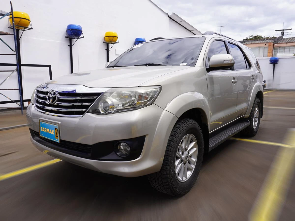 TOYOTA FORTUNER (FL) 2.7L 2700CC 4X4 2015
