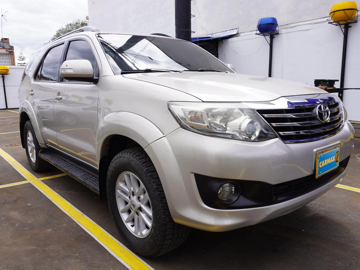 TOYOTA FORTUNER (FL) 2.7L 2700CC 4X4 2015
