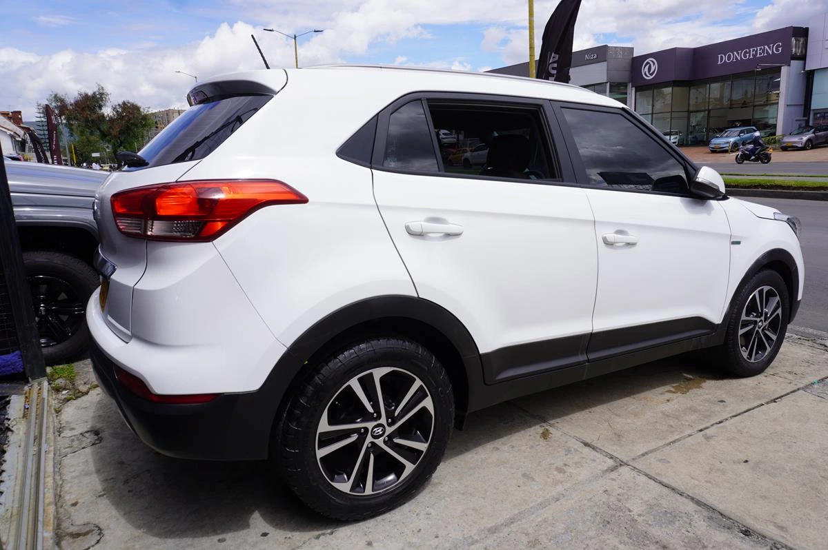 HYUNDAI CRETA PREMIUM 1600CC 4X2 ABS 2022