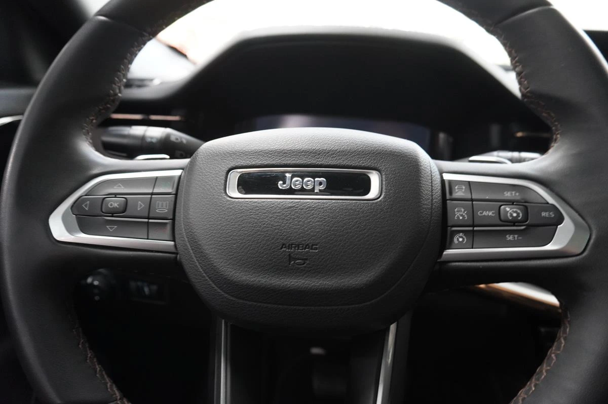 JEEP COMMANDER OVERLAND 1300CC 2023