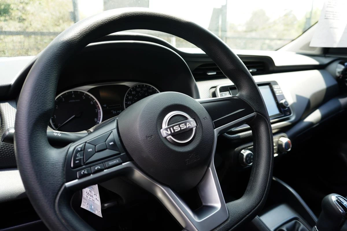 NISSAN KICKS SENSE 1600CC 2023