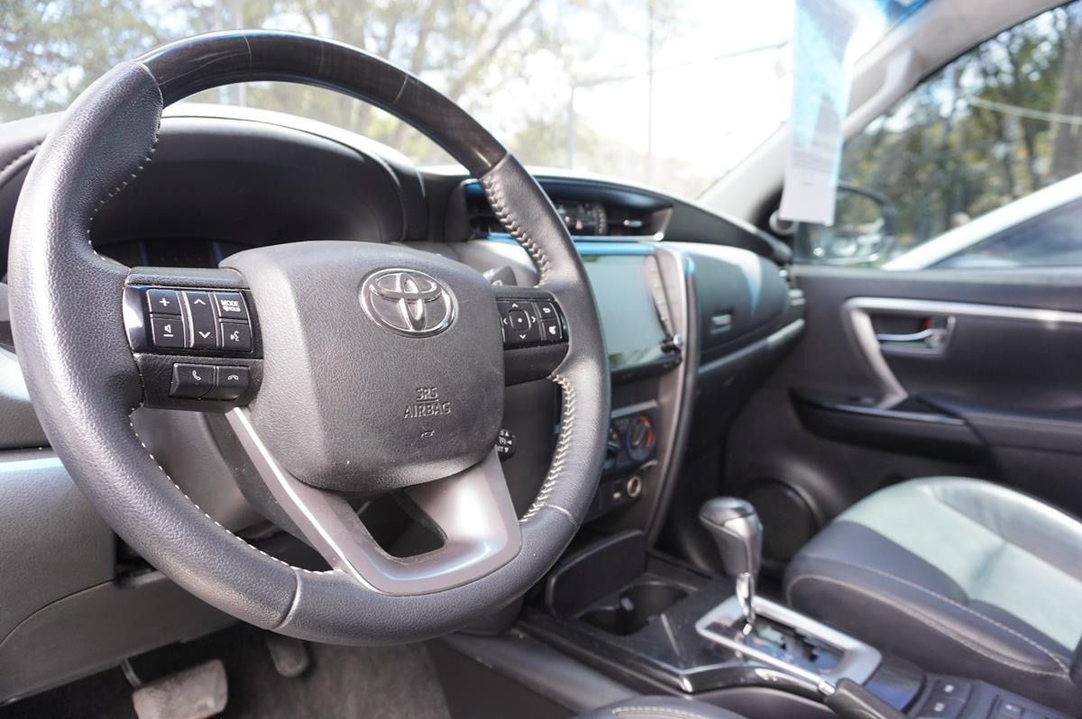 TOYOTA FORTUNER 2.8L SR 4X4 2022