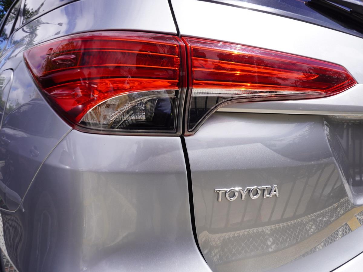 TOYOTA FORTUNER 2.8L SR 4X4 2022