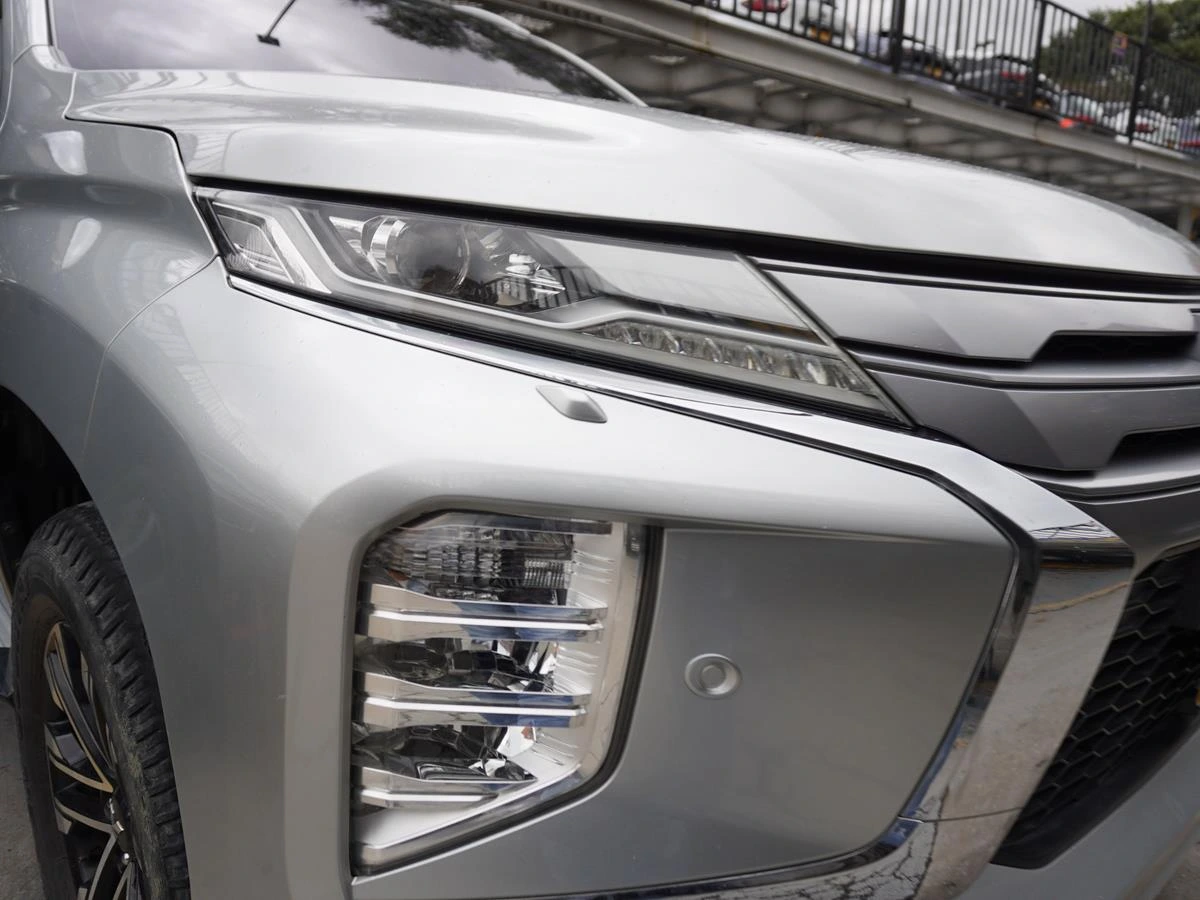 MITSUBISHI MONTERO SPORT TAKAI TP 2500CC 4X4 2023