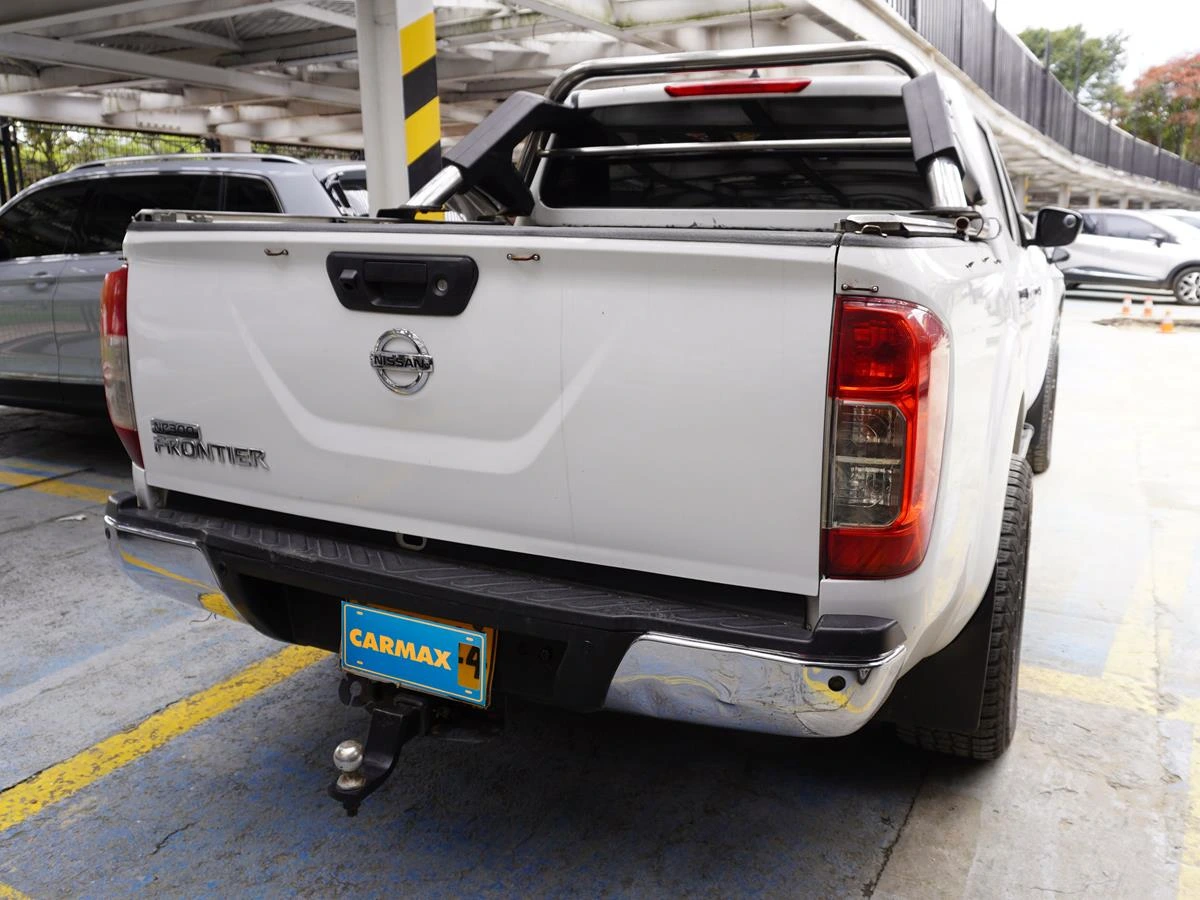 NISSAN NP300 FRONTIER 2500CC 4X2 ABS 2020