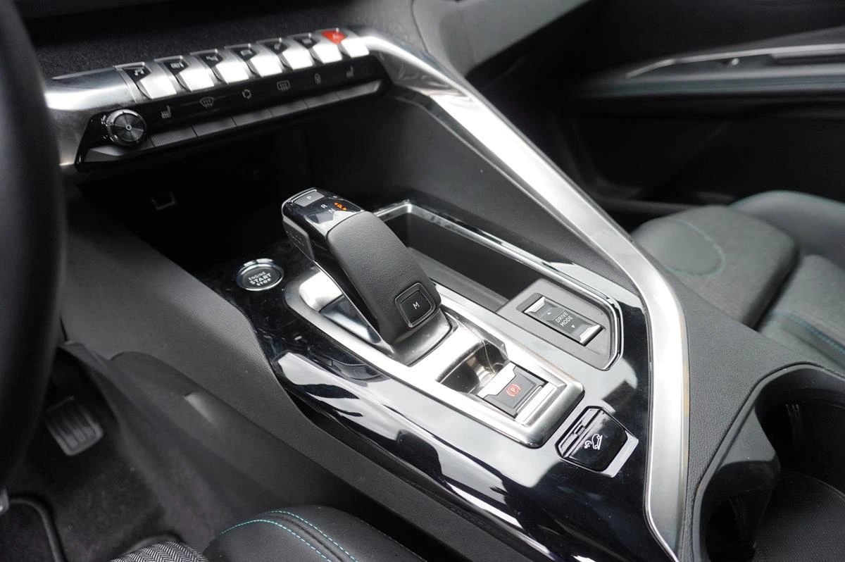 PEUGEOT 3008 GT TP 1600CC 2024
