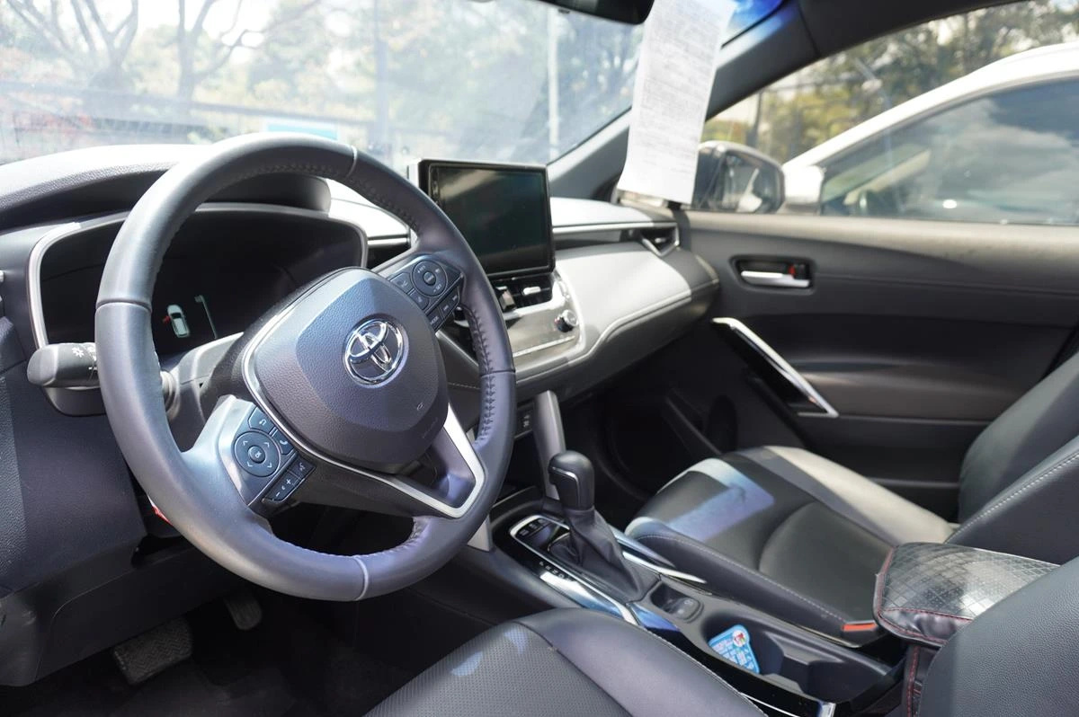 TOYOTA COROLLA CROSS SE-G HYBRID TP 1800CC 4X2 2025