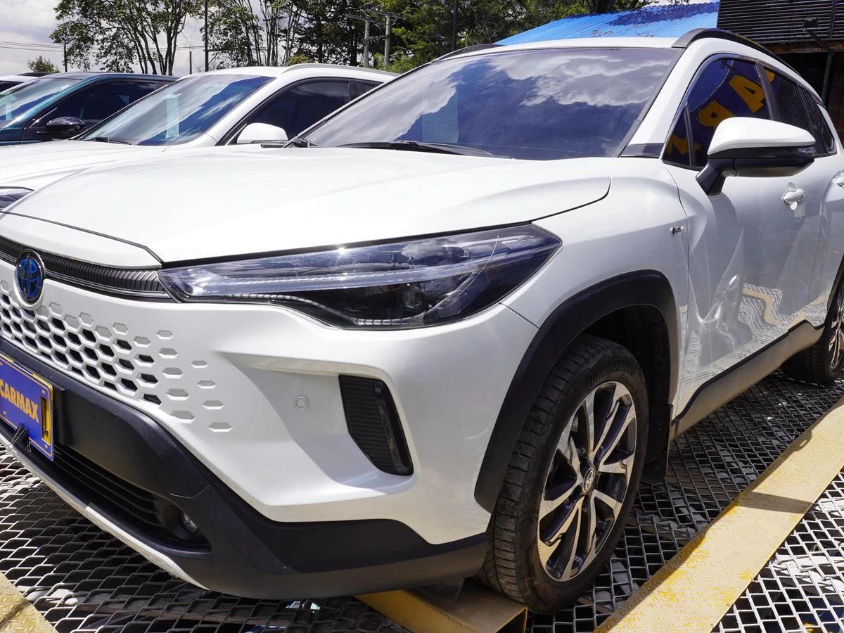 TOYOTA COROLLA CROSS SE-G HYBRID TP 1800CC 4X2 2025