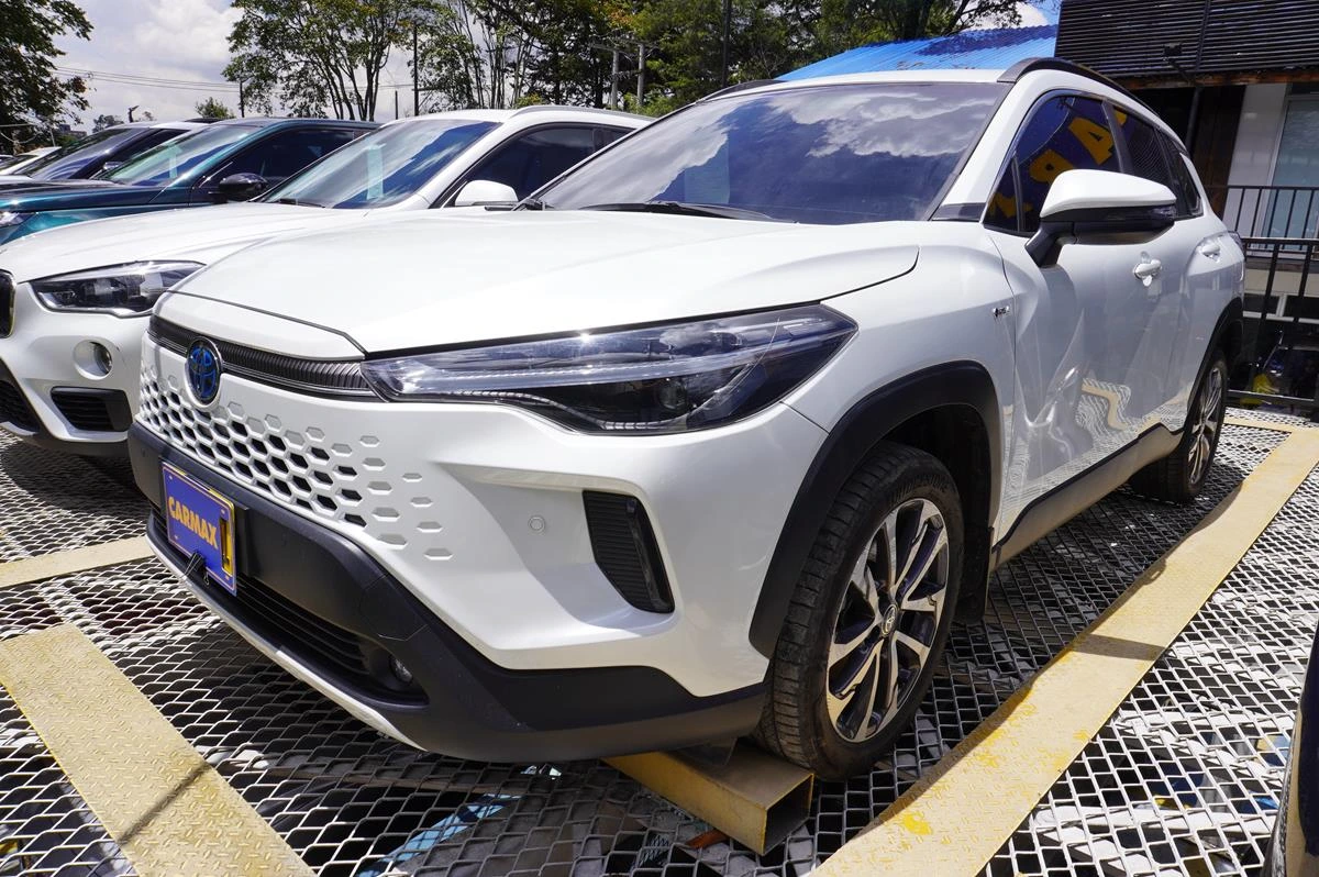 TOYOTA COROLLA CROSS SE-G HYBRID TP 1800CC 4X2 2025