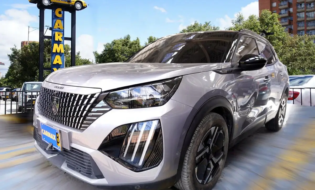 PEUGEOT 2008 GT MHEV 1200CC 2026
