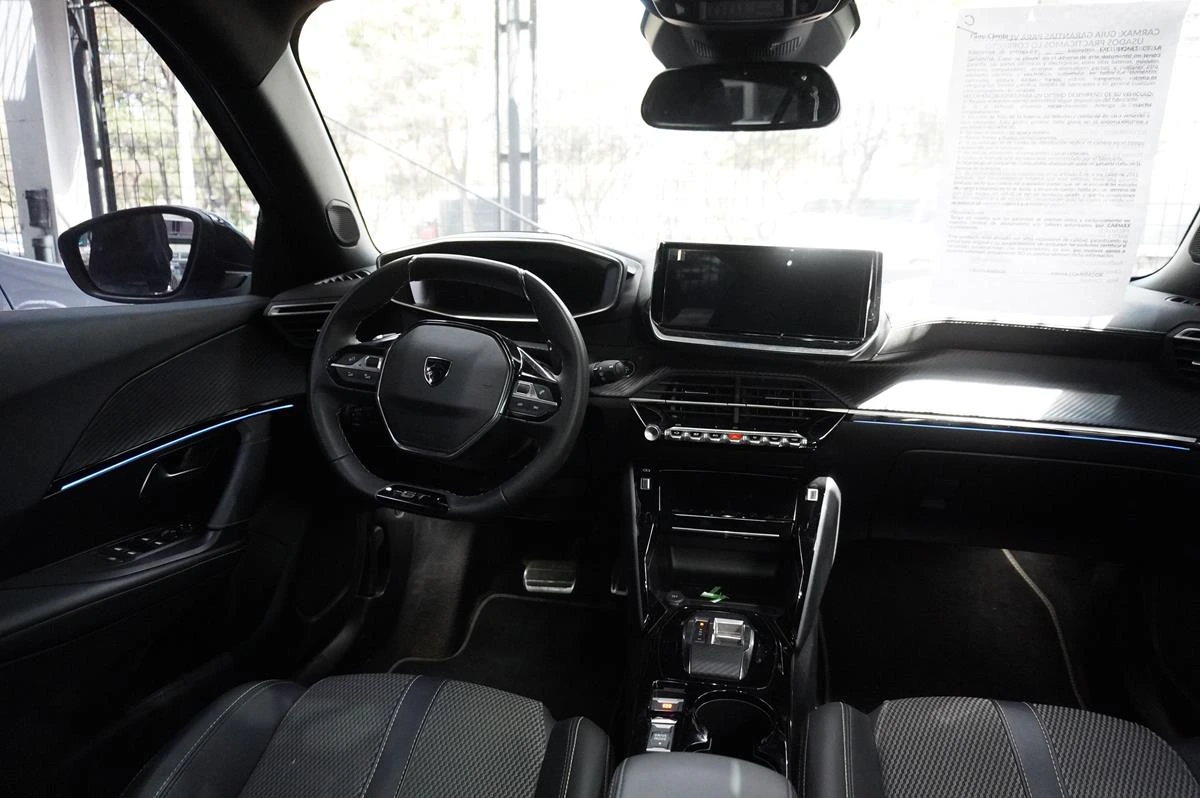 PEUGEOT 2008 GT MHEV 1200CC 2026