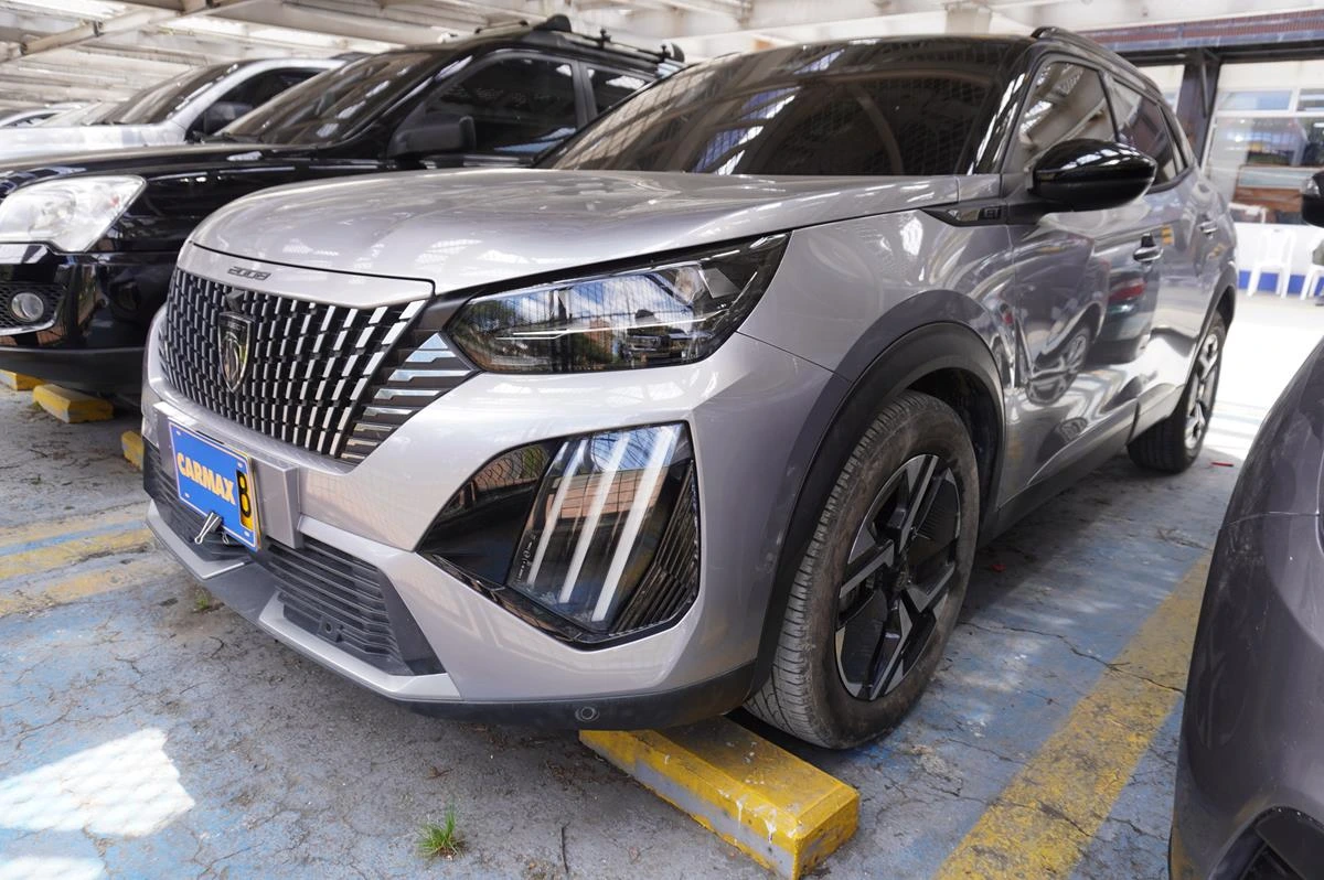 PEUGEOT 2008 GT MHEV 1200CC 2026