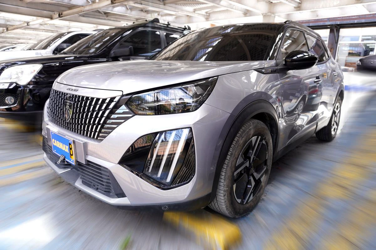 PEUGEOT 2008 GT MHEV 1200CC 2026