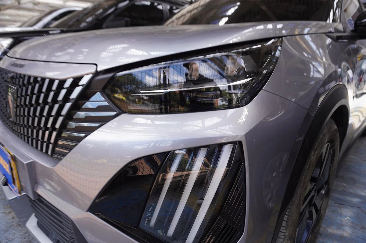 PEUGEOT 2008 GT MHEV 1200CC 2026