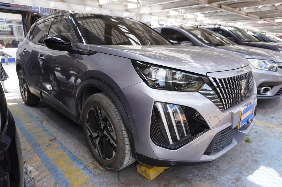 PEUGEOT 2008 GT MHEV 1200CC 2026