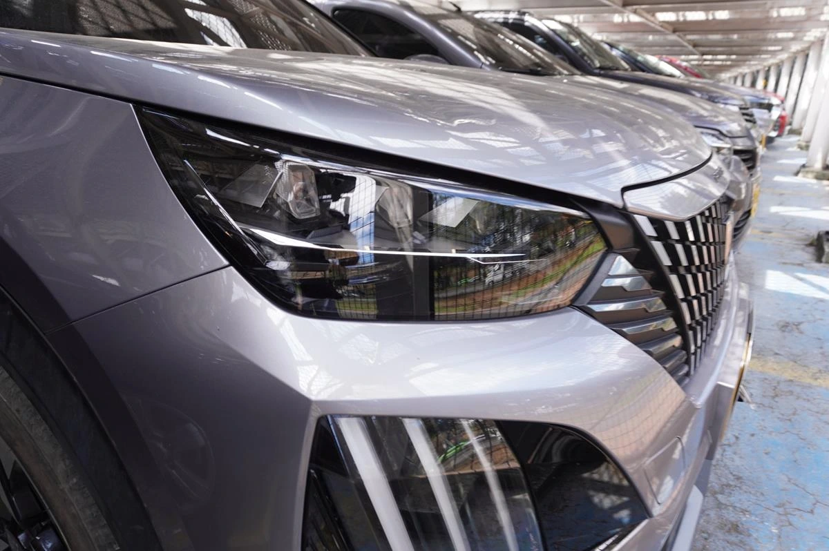 PEUGEOT 2008 GT MHEV 1200CC 2026