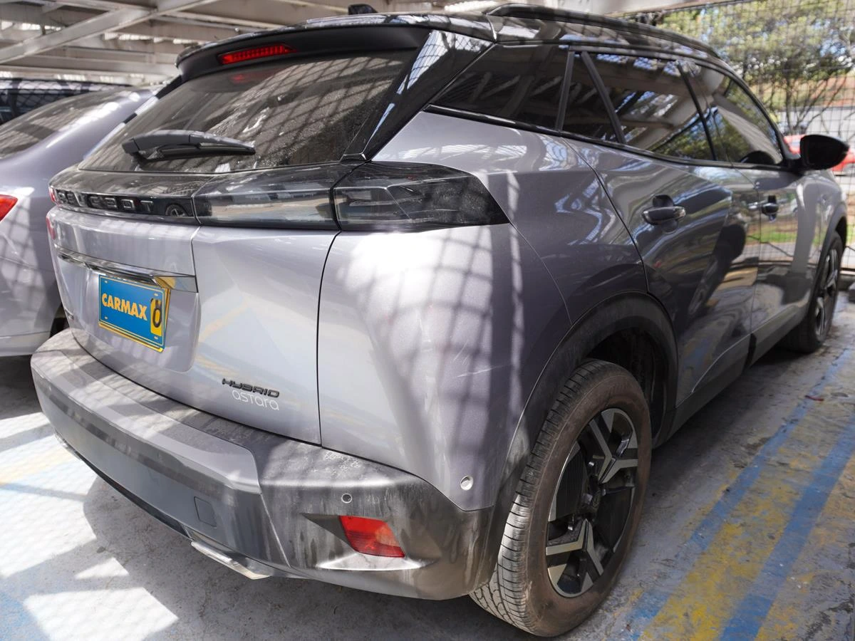 PEUGEOT 2008 GT MHEV 1200CC 2026