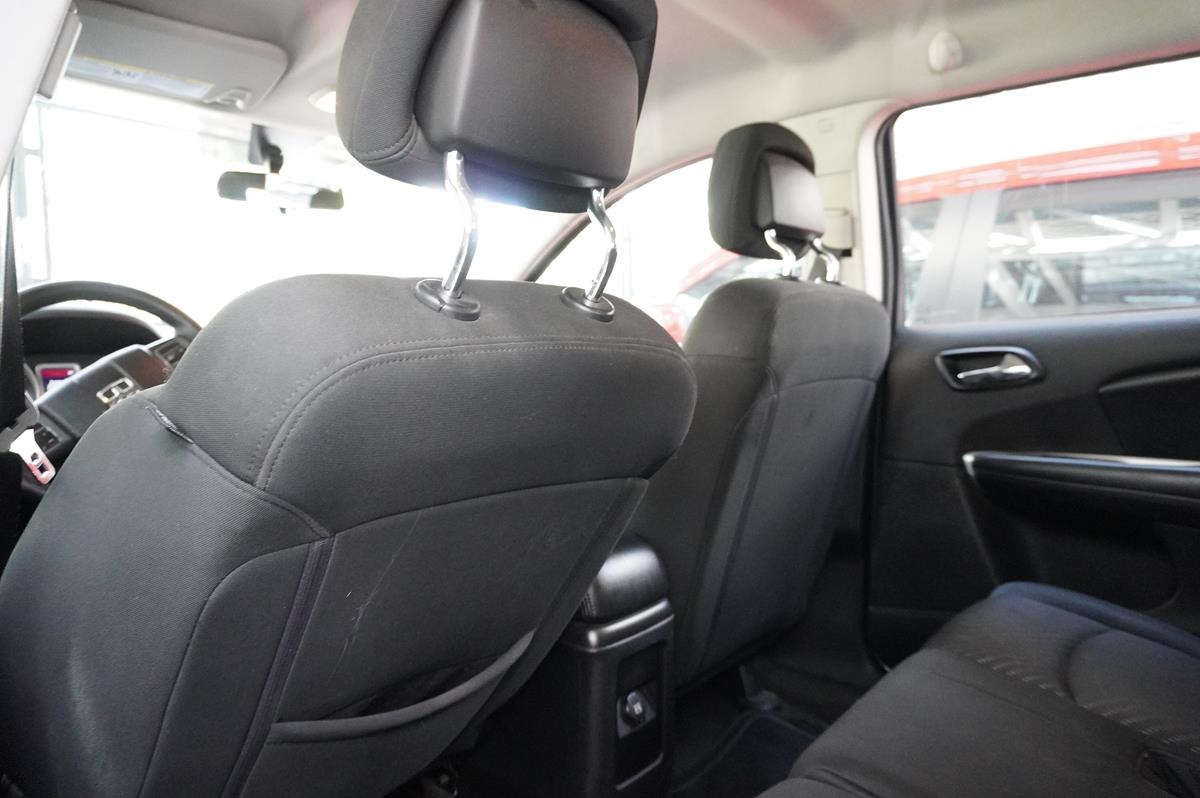 DODGE JOURNEY SE/EXPRESS 2400CC 2011
