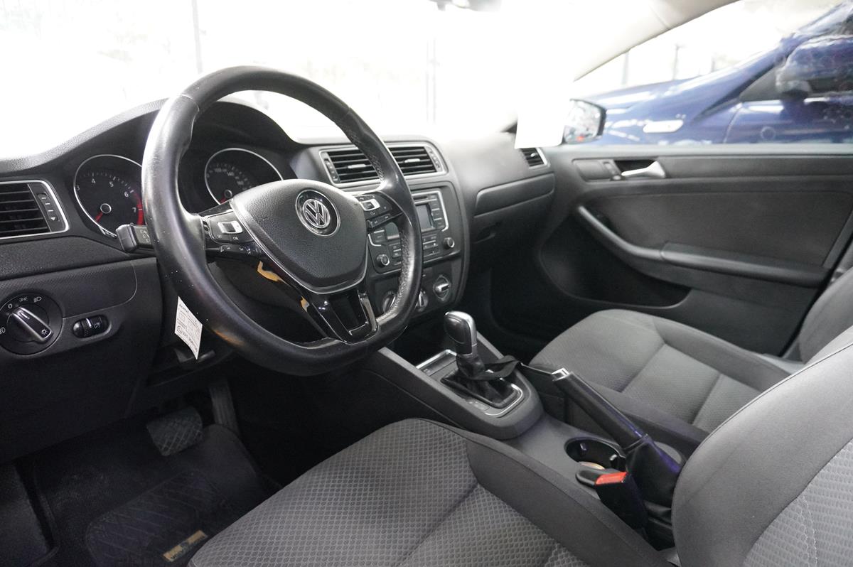 VOLKSWAGEN JETTA COMFORTLINE 2015