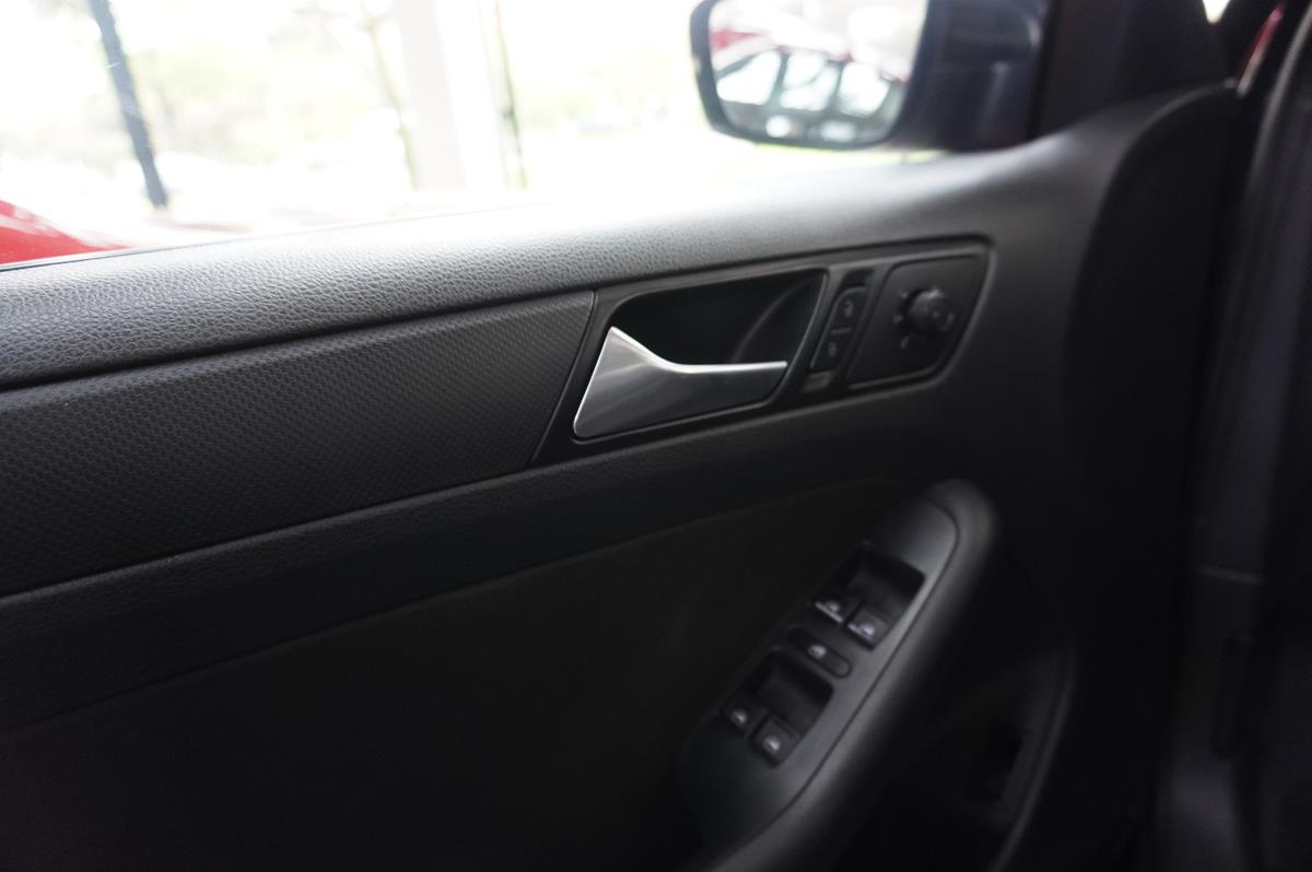 VOLKSWAGEN JETTA COMFORTLINE 2015