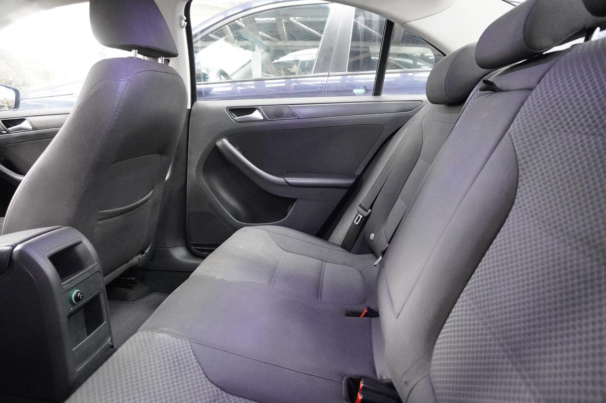 VOLKSWAGEN JETTA COMFORTLINE 2015