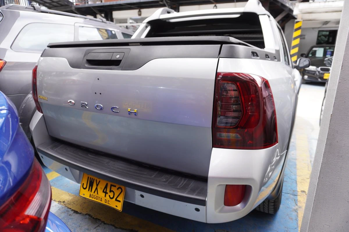 RENAULT DUSTER OROCH INTENS 2000CC 4X2 2022