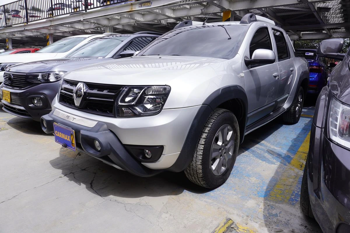 RENAULT DUSTER OROCH INTENS 2000CC 4X2 2022
