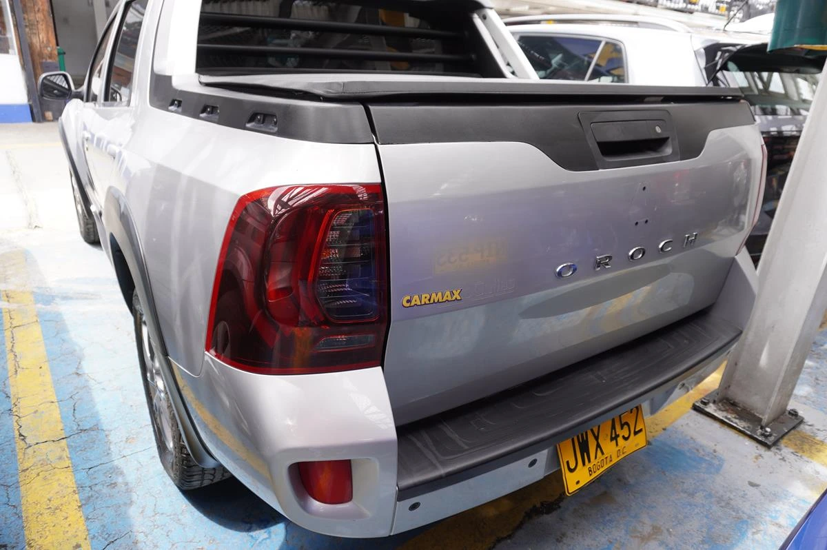 RENAULT DUSTER OROCH INTENS 2000CC 4X2 2022